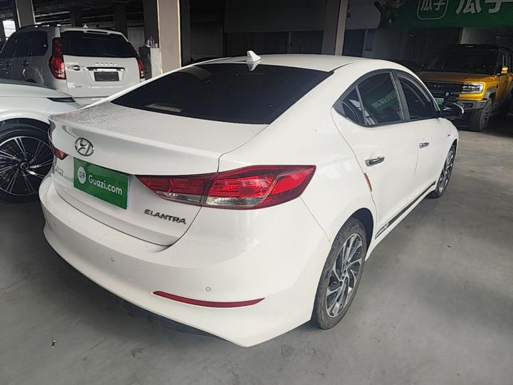 Elantra 2019 1.5L CVT Smart Elite photo 4