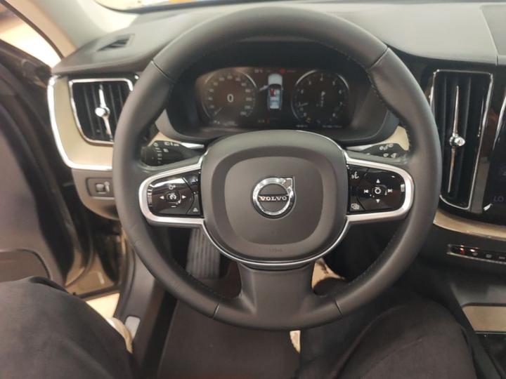 XC60 2018 T5 AWD Luxury photo 2