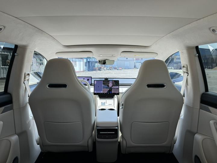 HIMA Luxeed R7 2024 EV 667km Max photo 7