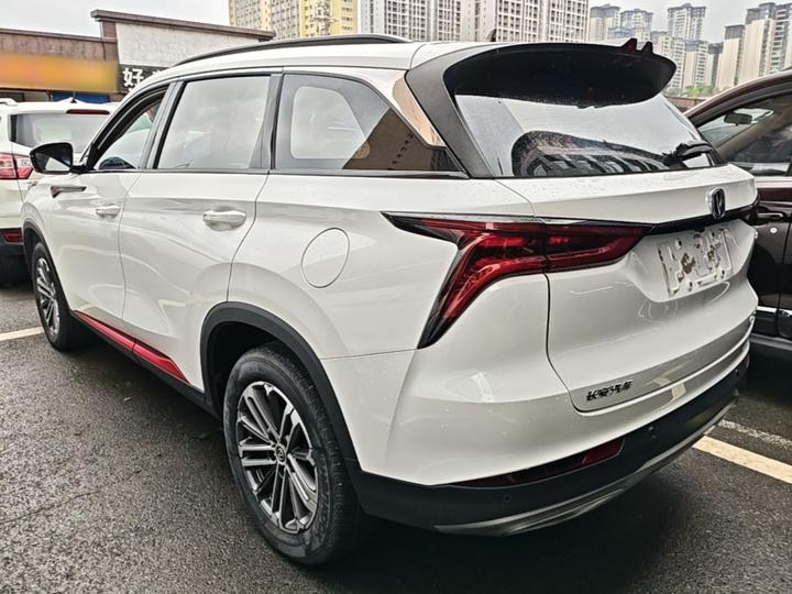 CS75 PLUS 2022 1.5T AT Luxury photo 4