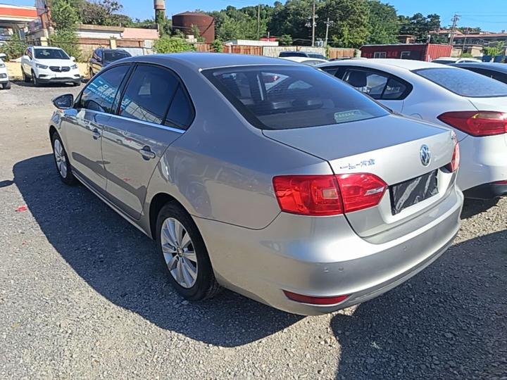 Sagitar 2014 Facelift 1.6L AT Leading photo 4
