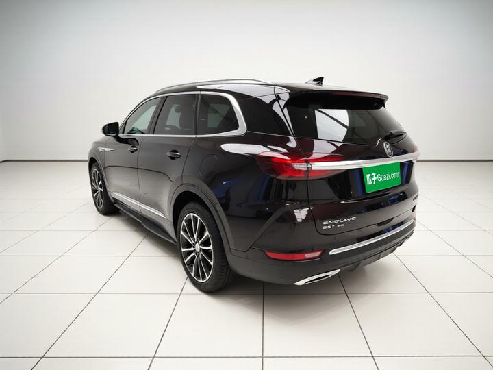 2020 28T AWD Avenir photo 4