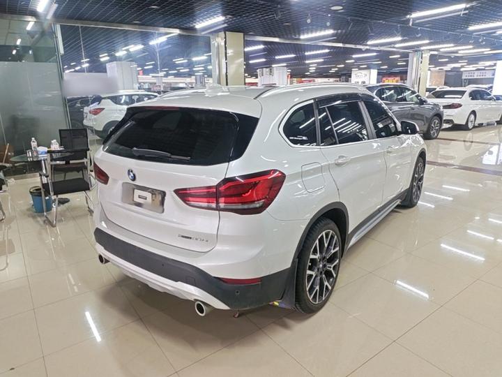 X1 2020 xDrive25Li Exclusive photo 4