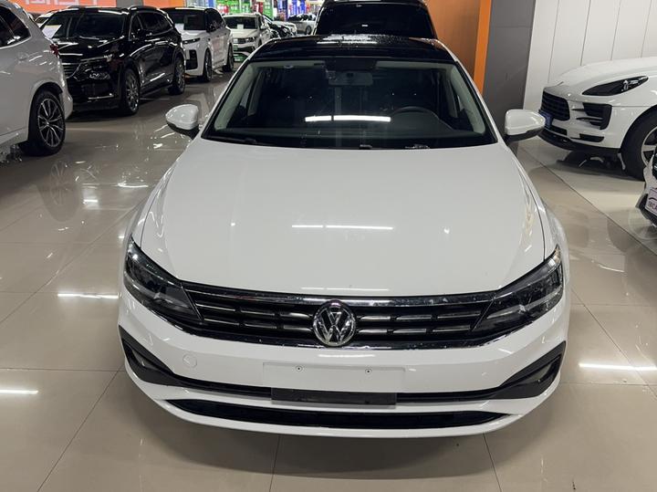 Lamando 2021 230TSI DSG photo 2
