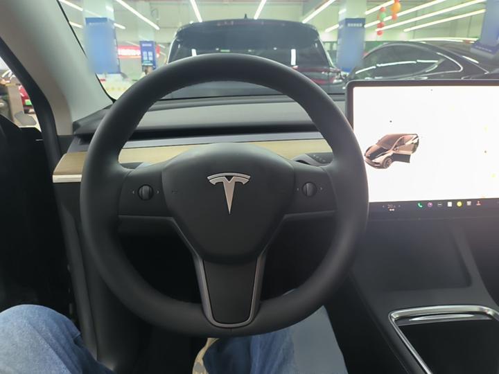 Model Y 2022 Facelift RWD photo 6