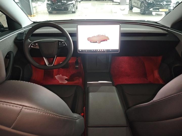Model 3 2023 RWD photo 5