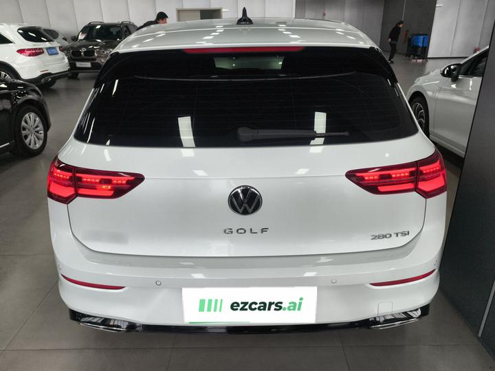 Golf 2023 Facelift 280TSI DSG R-Line Lite photo 3