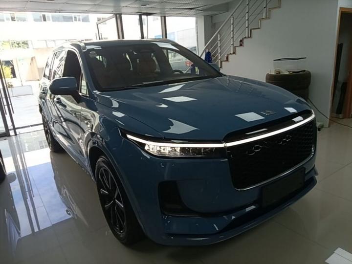 Li Auto ONE 2021 EREV 6-Seater photo 3