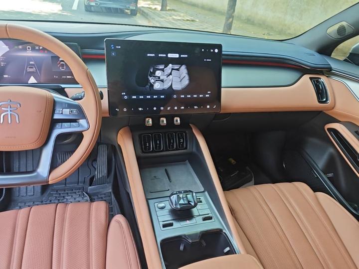Song L EV 2025 550km Excellence photo 4