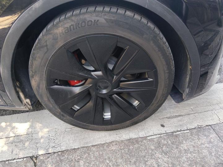Model Y 2022 RWD photo 8