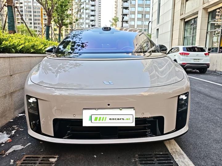 Li Auto i8 2025 Standard photo 2