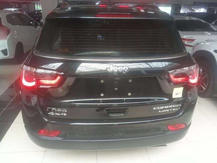 Compass 2017 200T AT AWD photo 3
