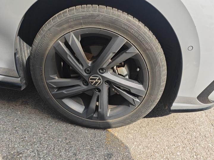Golf 2023 280TSI DSG R-Line 20 Anniversary Edition photo 8
