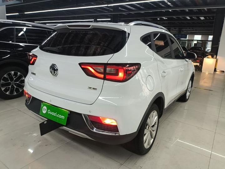 ZS 2017 1.5L MT Elite photo 4