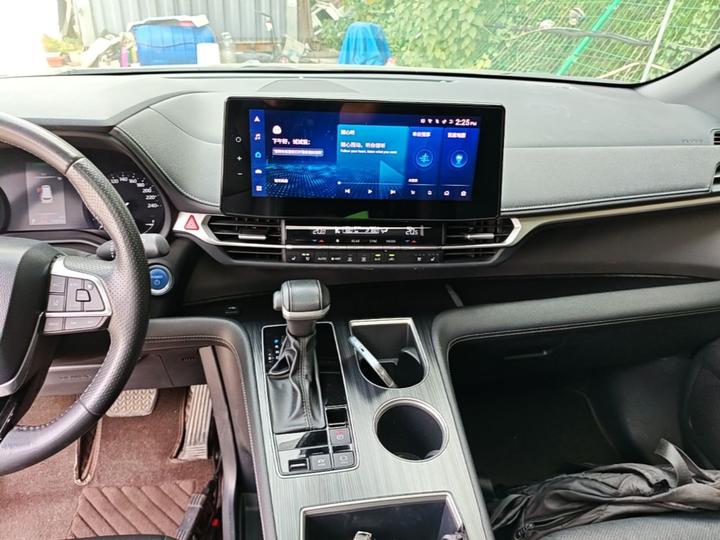 Sienna 2023 2.5L Hybrid Premium photo 4