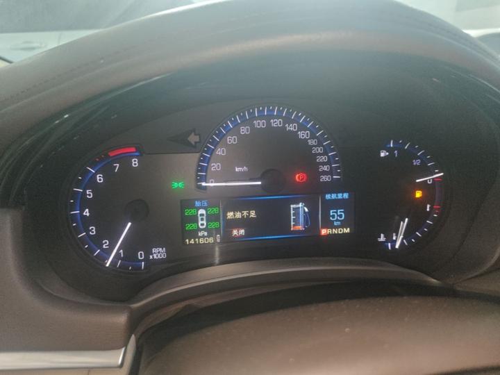XTS 2015 28T Comfort photo 7