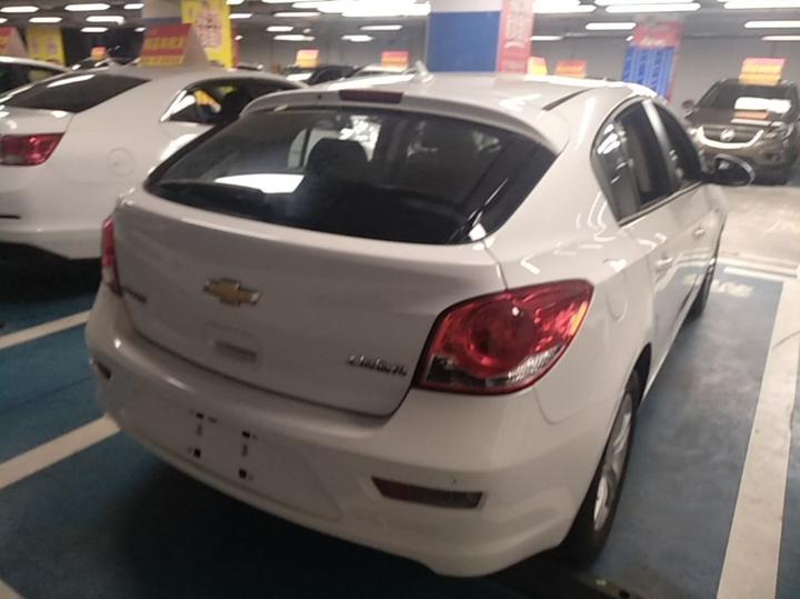 2013 Hatchback 1.6L AT Luxury photo 4