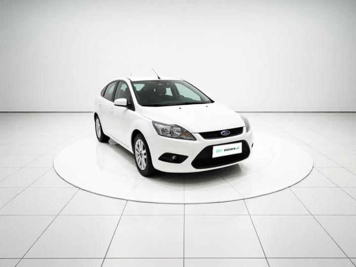 Focus 2013 Hatchback Classic 1.8L MT photo 3