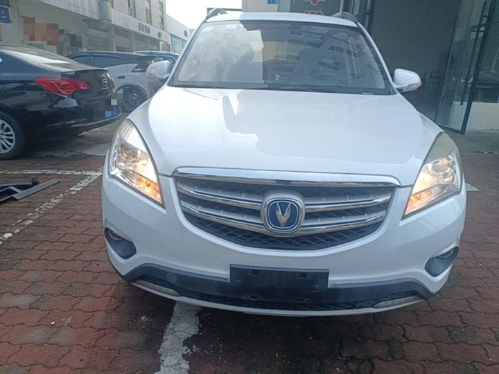 CS35 2016 1.6L MT Luxury China V photo 2