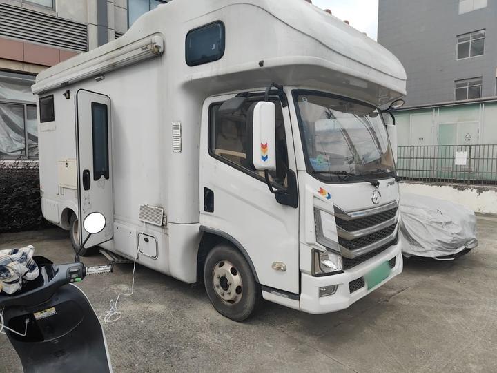 MAXUS V90 RV 2023 2.0T Wagon RVLIFE photo 3