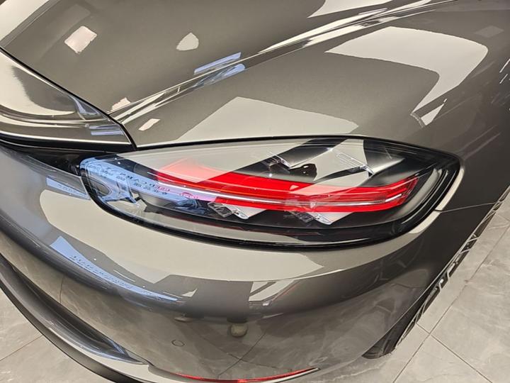 718 2020 Boxster 2.0T photo 7