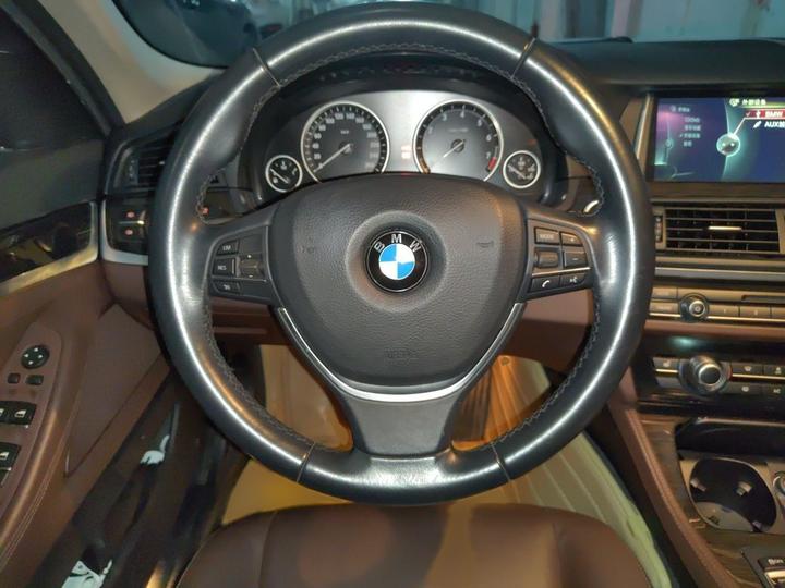 5 Series 2014 525Li Luxury Design Package photo 3