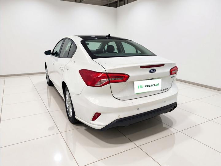 Focus 2020 Sedan EcoBoost 180 AT photo 4