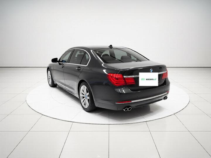 7 Series 2014 730Li photo 4