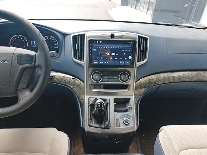 Lingzhi PLUS 2024 1.5T MT Comfort 9-Seater photo 5