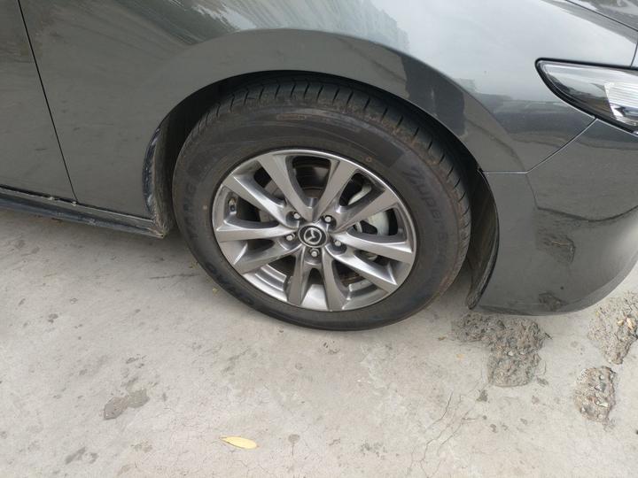 3 Axela 2020 1.5L AT photo 8