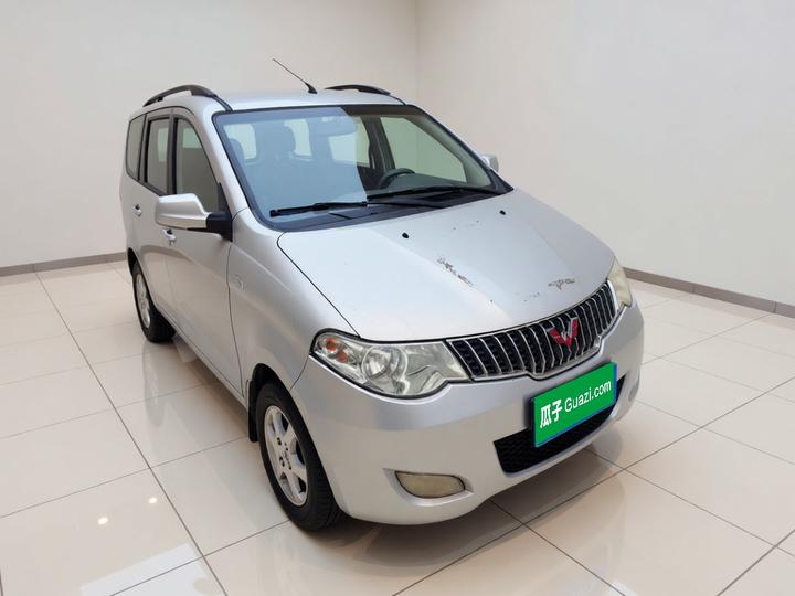 Wuling Hongguang 2014 1.2L Standard IV photo 3