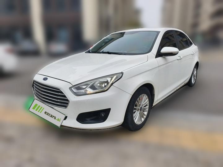 Escort 2015 1.5L MT Comfort