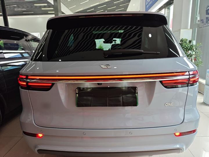 Li Auto ONE 2020 EREV 6-Seater photo 3