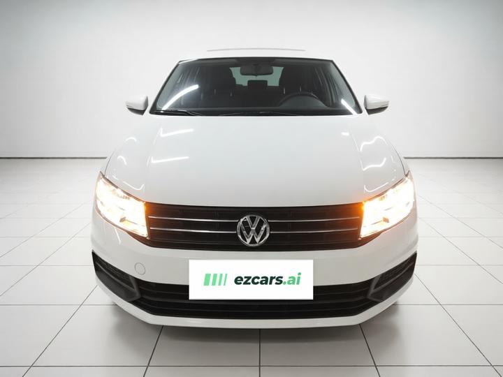 Santana 2021 1.5L AT photo 2
