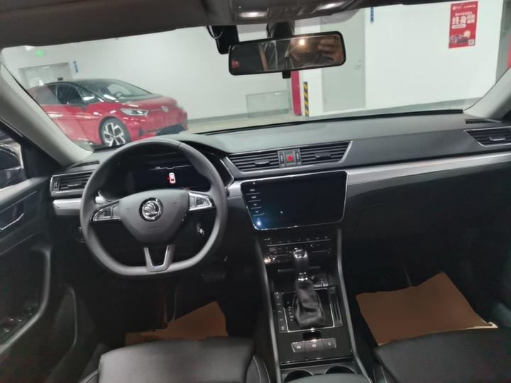 Superb 2024 TSI280 DSG Exclusive photo 5