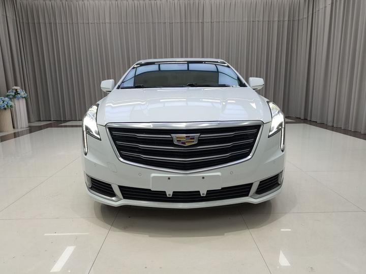 XTS 2018 28T Elite photo 2
