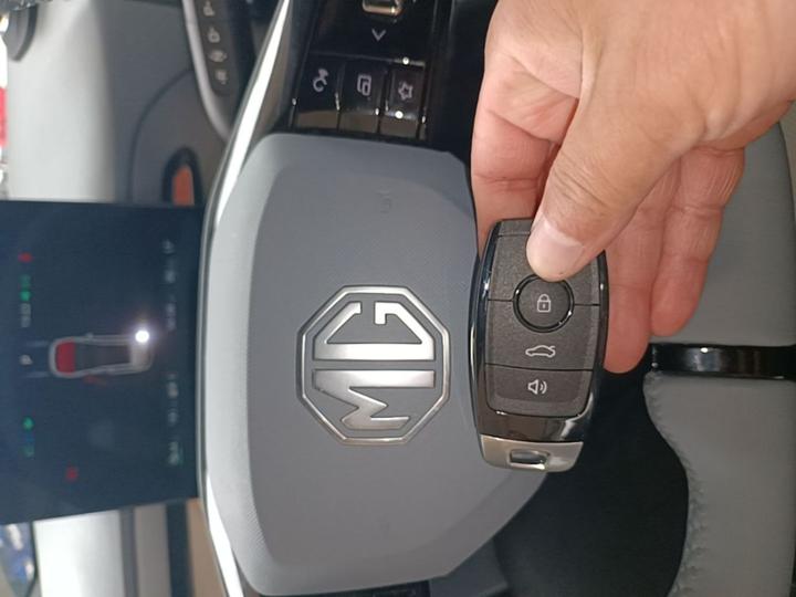 MG4 EV 2026 437 photo 8