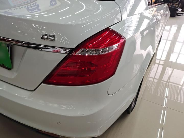 Emgrand 2017 Sedan 1.5L MT Luxury photo 7