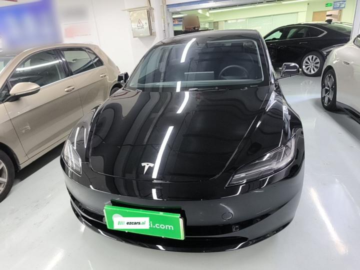 Model 3 2023 Long Range AWD photo 2