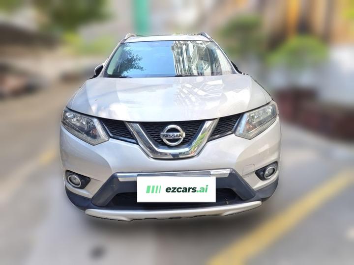 X-Trail 2014 2.0L CVT Comfort 2WD photo 2