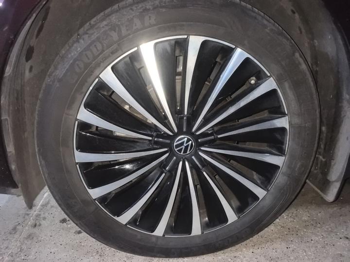 Viloran 2022 380TSI Premium photo 8