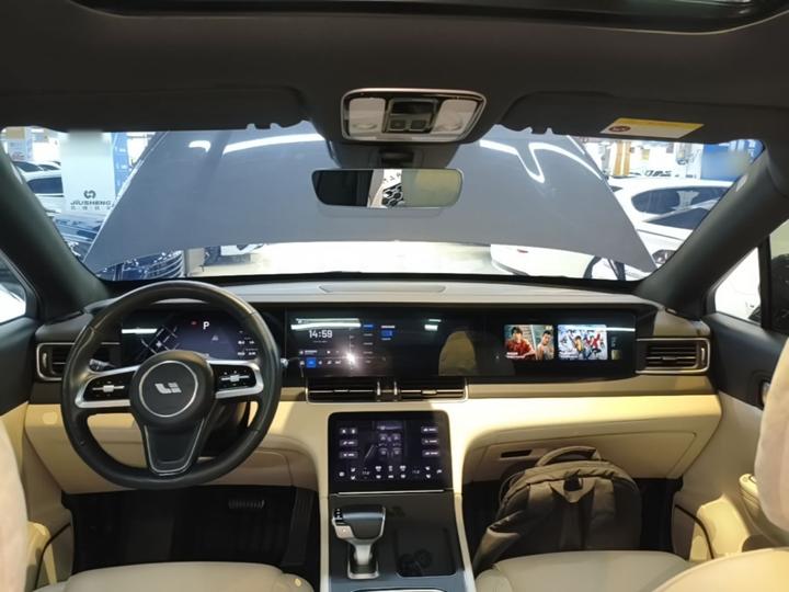 Li Auto ONE 2020 EREV 6-Seater photo 5