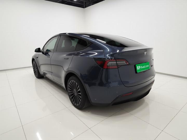 Model Y 2022 Facelift RWD photo 4