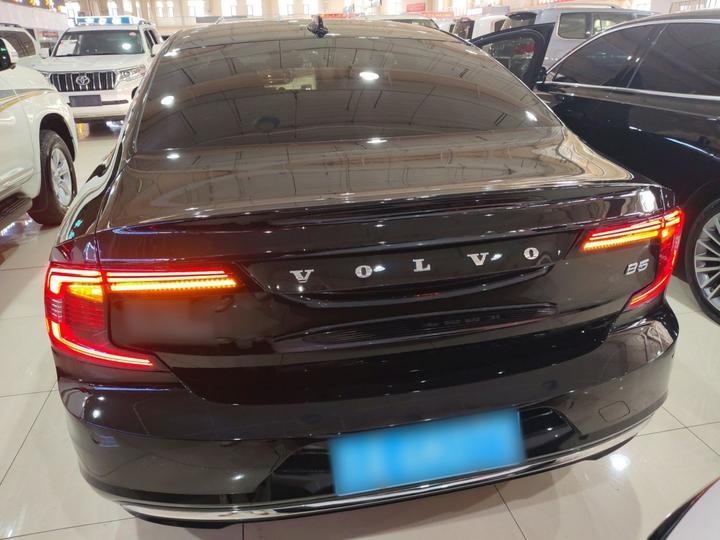 S90 2025 B5 Luxury photo 3