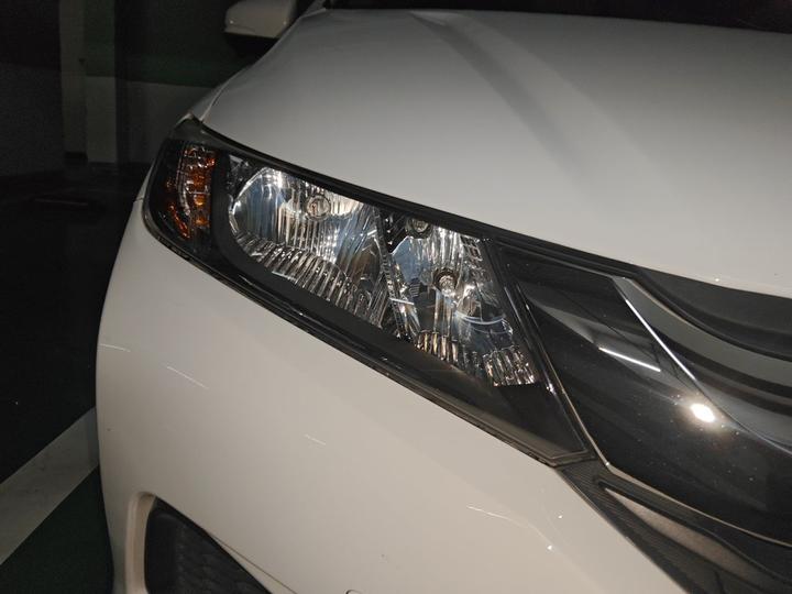 2018 1.5L CVT Comfort photo 7
