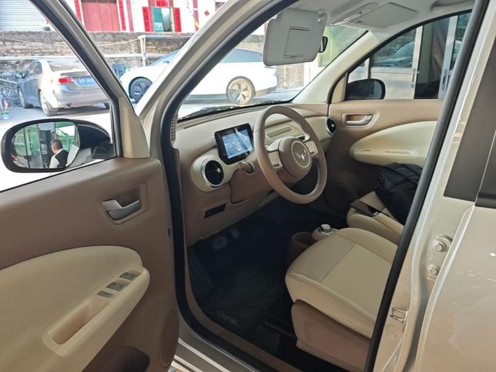 Hongguang MINIEV 2025 4th Gen 4-Door Advanced photo 3