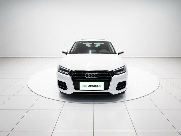 Q3 2017 30 TFSI Fashion photo 2