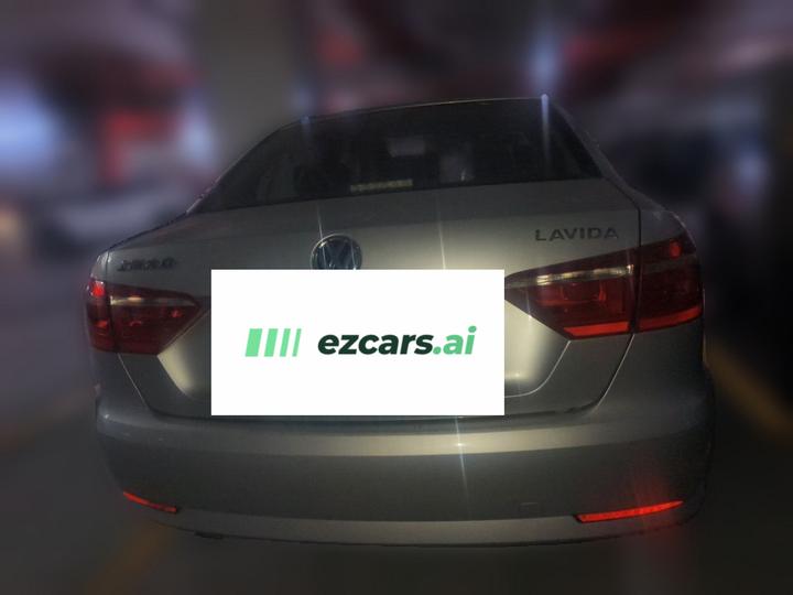 Lavida 2013 Facelift Classic 1.6L MT photo 5