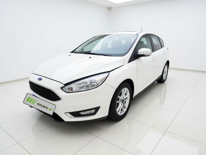 Focus 2017 Hatchback 1.6L MT Fashion