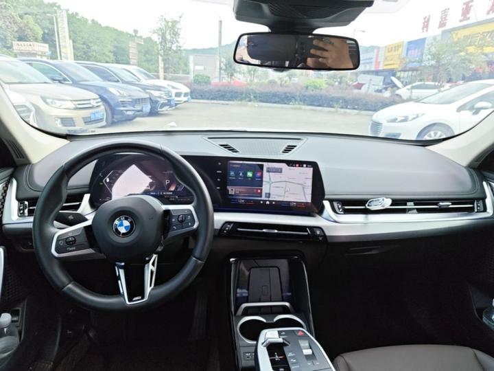 X1 2023 sDrive25Li M Sport Package photo 8
